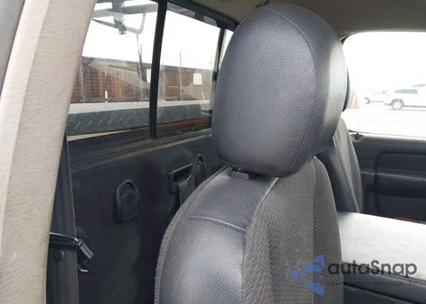 2002 Dodge Ram 1500 St z USA, uszkodzony, nr VIN 1D7HU16N02J187193